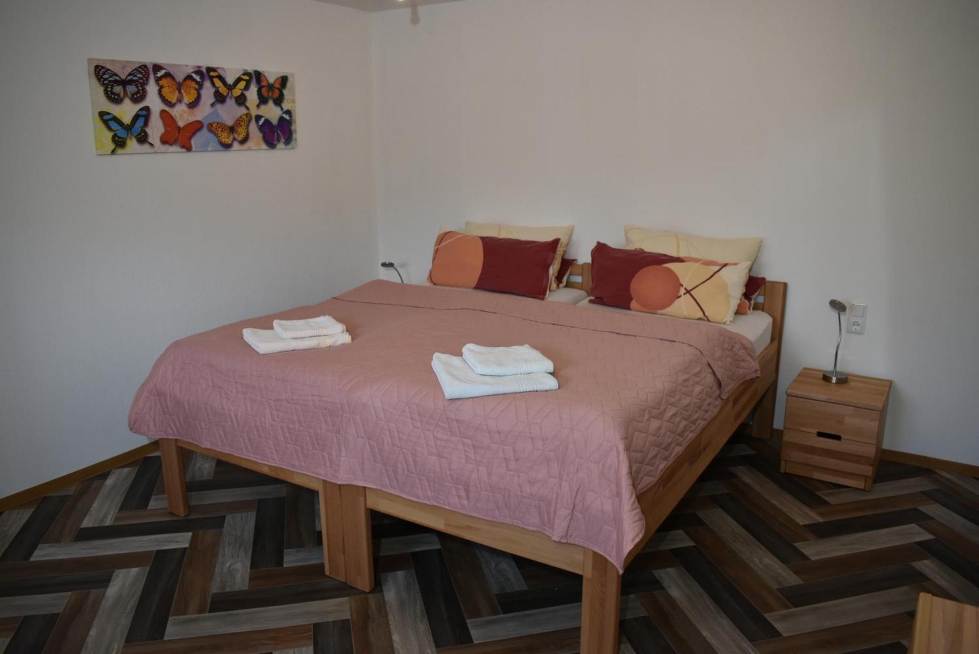 Ferienwohnung Am Steigerwaldrand Sugenheim Exterior foto